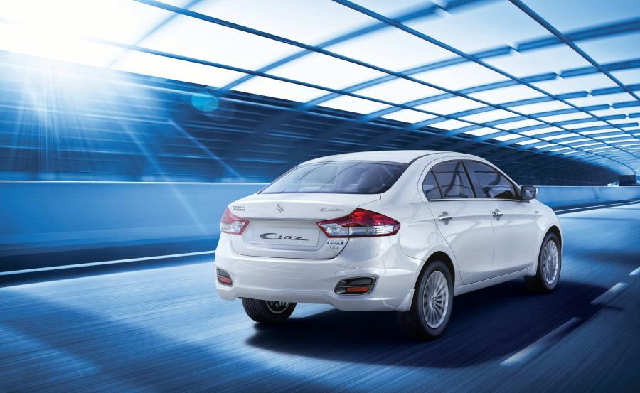  Maruti-Suzuki Ciaz SHVS 2015 года  (фото 2 из 7)